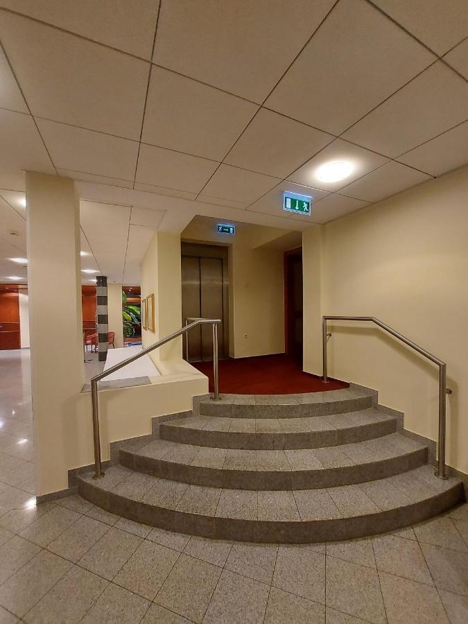 Csipke Hotel Кишкунхалаш Экстерьер фото